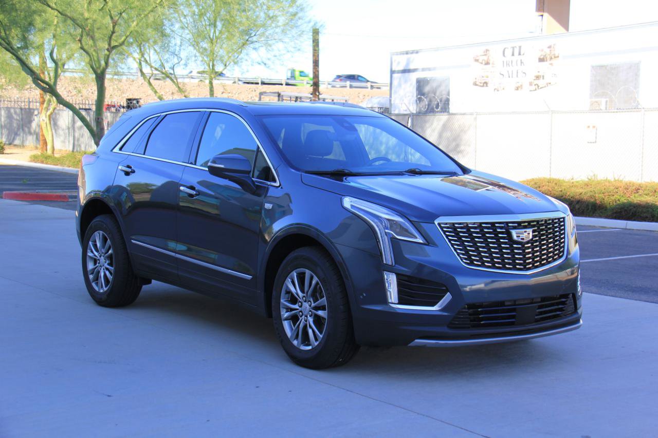 Used 2021 Cadillac XT5 Premium Luxury image 3