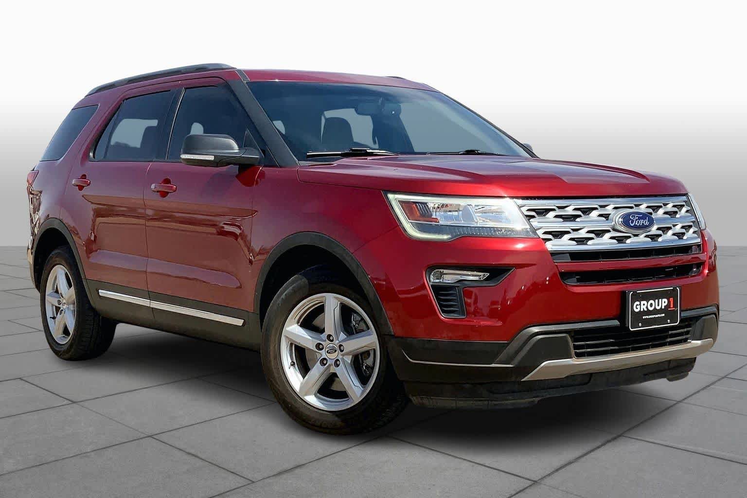 Used 2019 Ford Explorer XLT w/ Equipment Group 201A FWD image 3