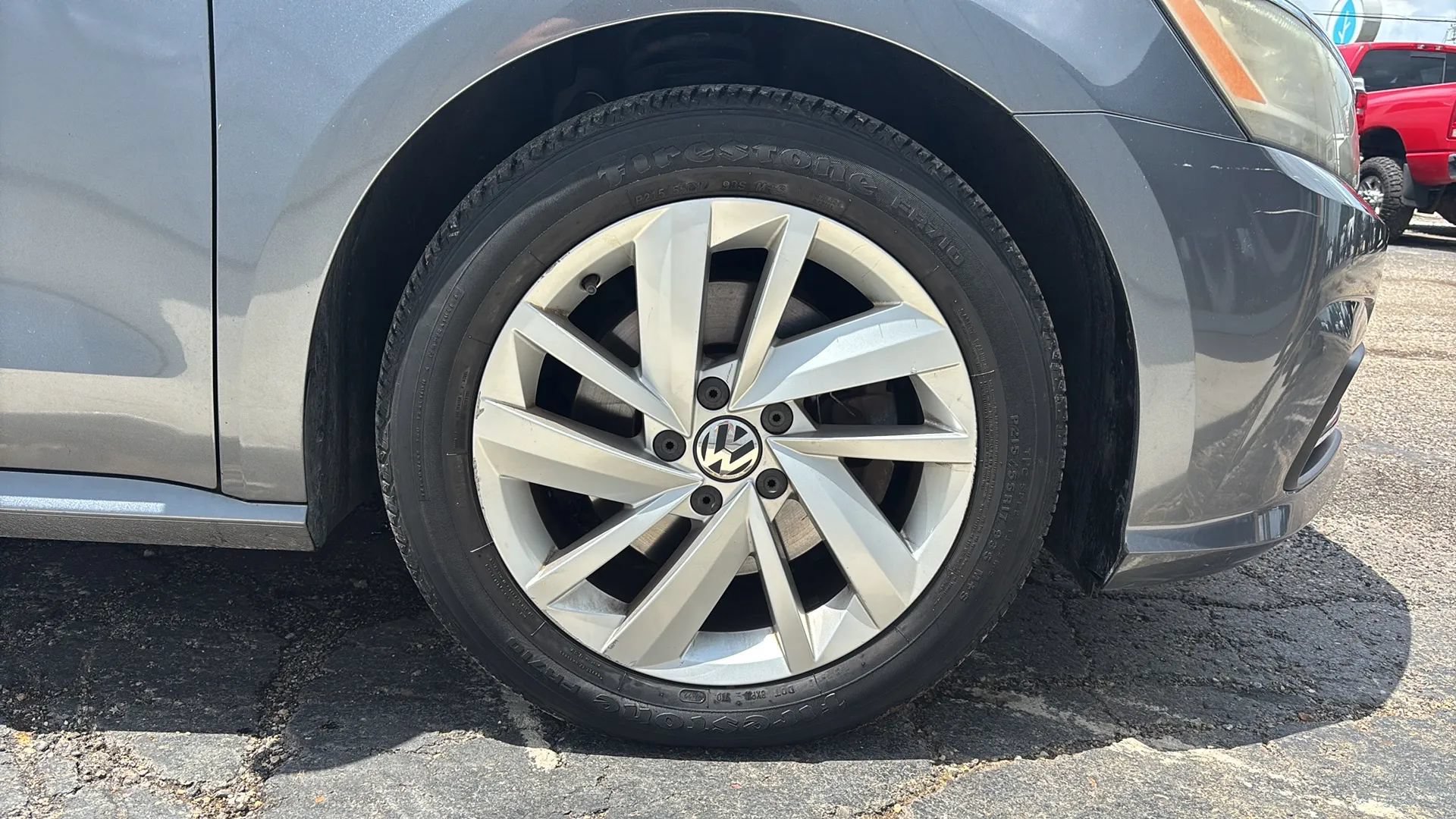 Used 2018 Volkswagen Passat 2.0T SE w/ SE Lighting Package FWD image 10