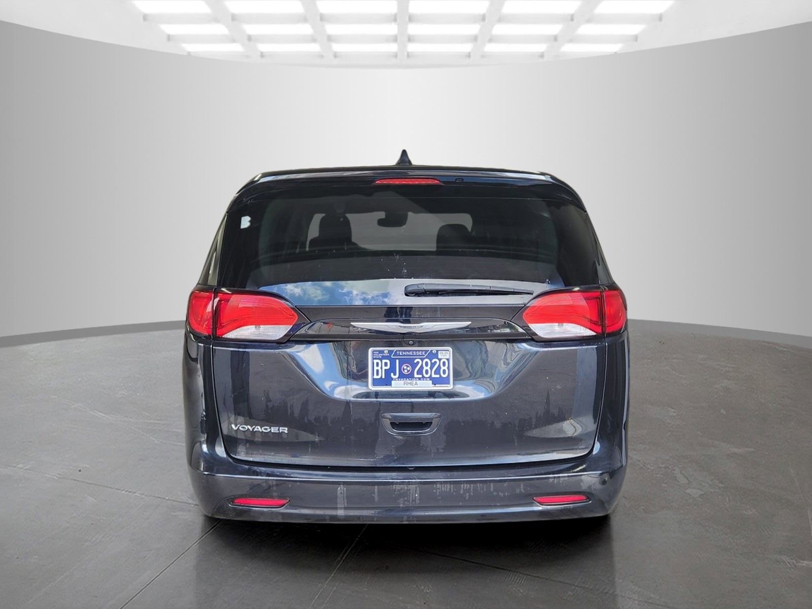 Used 2023 Chrysler Voyager LX FWD image 6