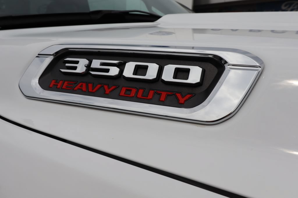 Used 2021 RAM 3500 Tradesman w/ Chrome Appearance Group RWD image 25