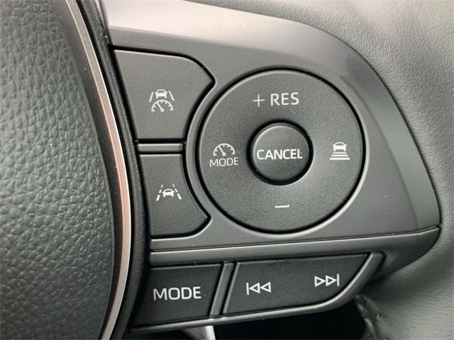 Used 2026 Toyota Corolla Cross XLE image 29