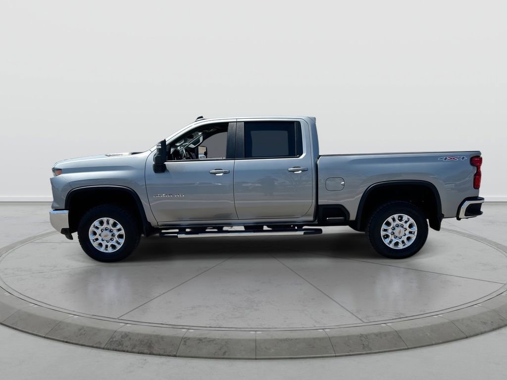 Used 2025 Chevrolet Silverado 3500 LT AWD/4WD image 5