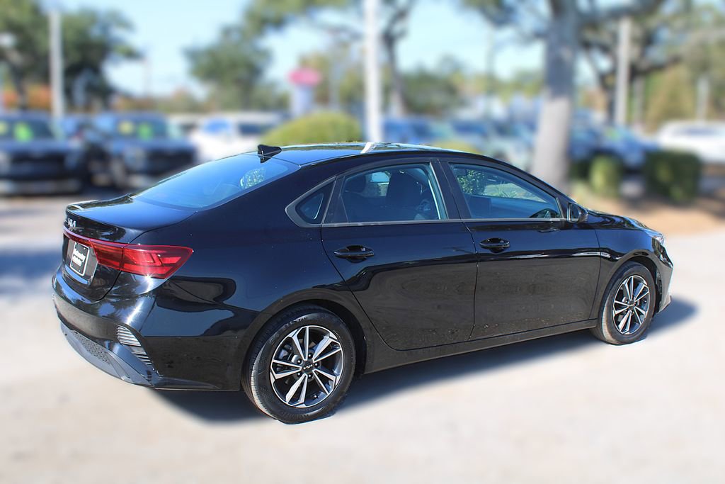 Certified 2023 Kia Forte LXS image 6