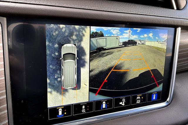 Used 2023 GMC Yukon XL Denali w/ Max Trailering Package image 14
