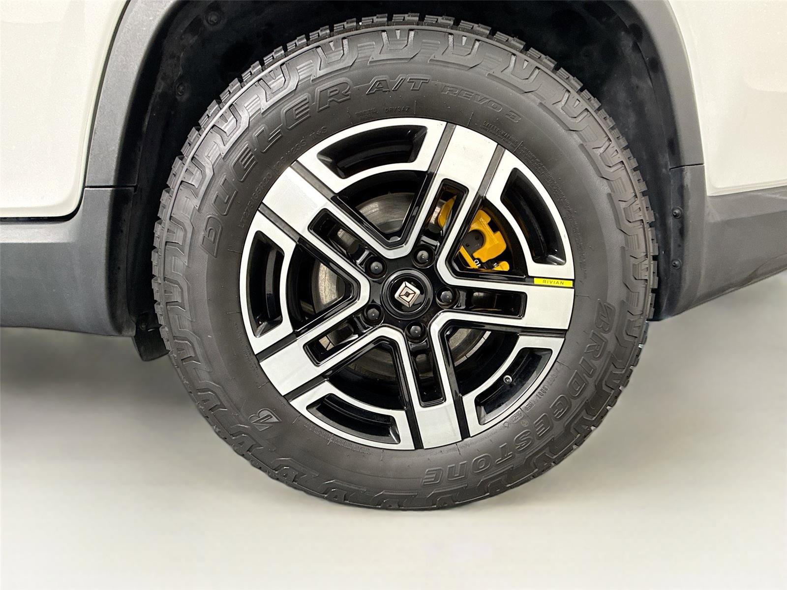 Used 2022 Rivian R1T Launch Edition image 32