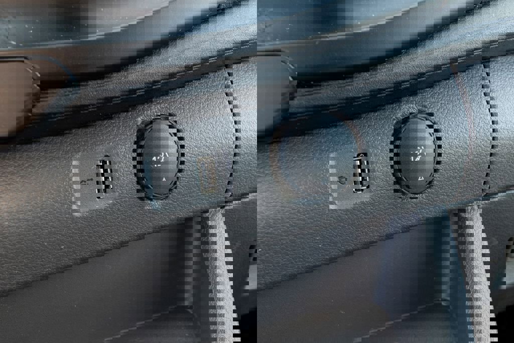 Used 2024 Ford Transit 250 Low Roof w/ Exterior Upgrade Package image 9