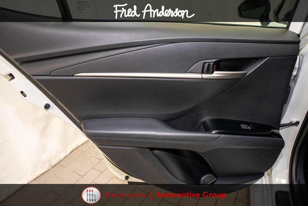 Used 2025 Toyota Camry LE w/ Convenience Package FWD image 9