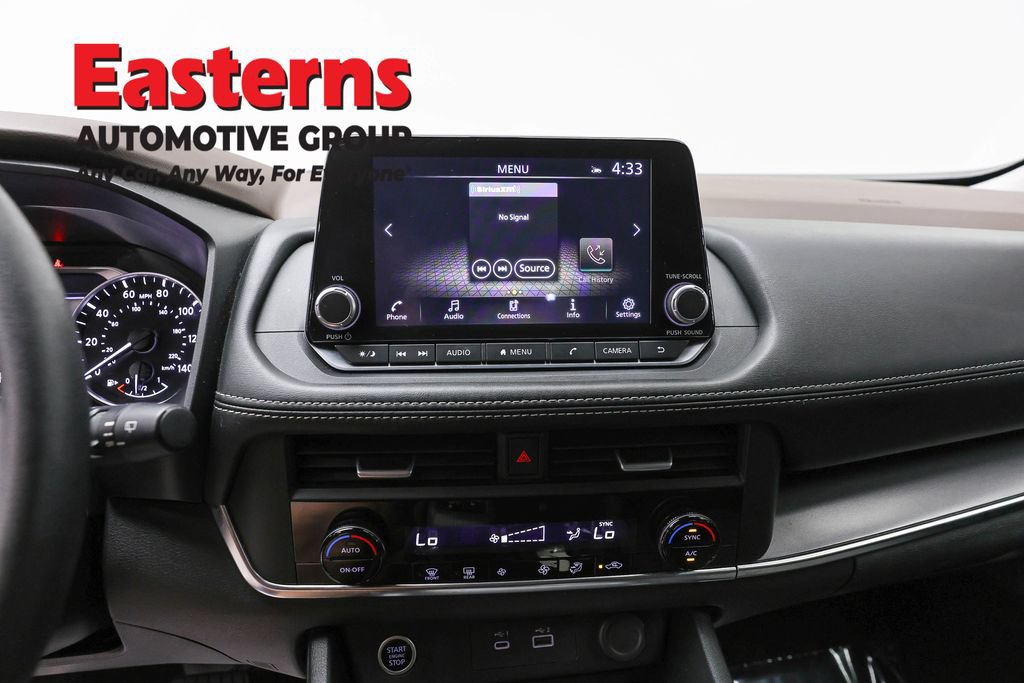 Used 2023 Nissan Rogue SV AWD/4WD image 11