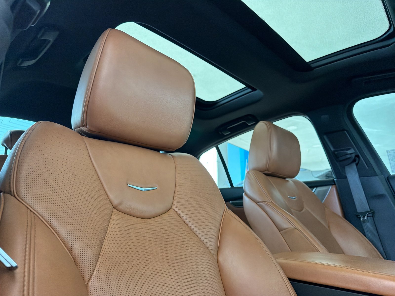 Used 2021 Cadillac CT5 V w/ Platinum Package RWD image 17