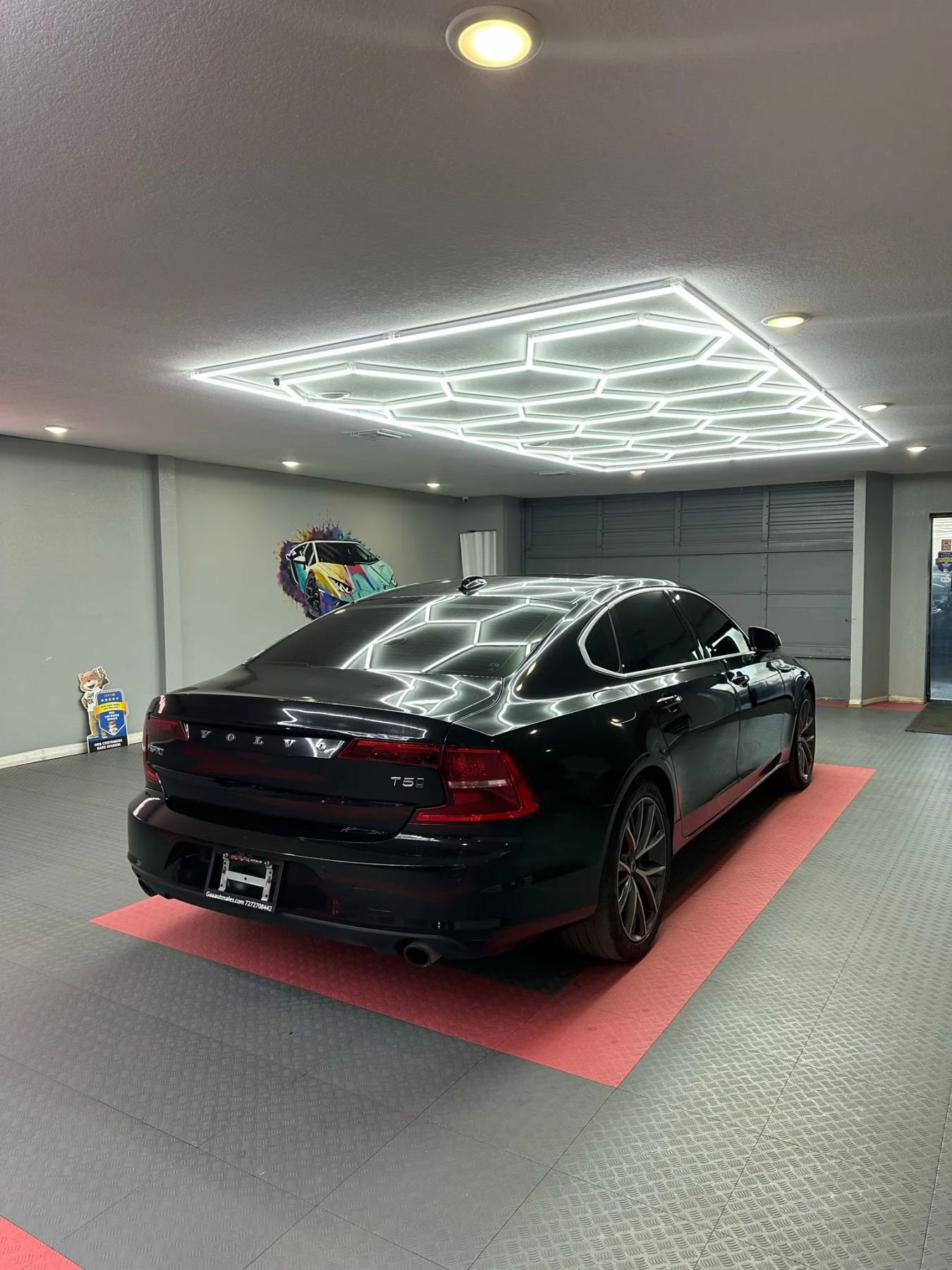 Used 2018 Volvo S90 T5 Momentum w/ Convenience Package image 6