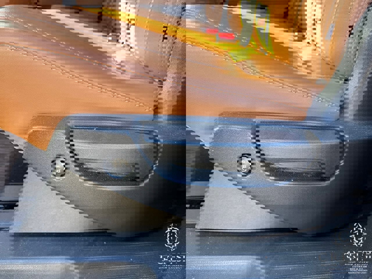 Used 2023 INFINITI QX60 Sensory image 29