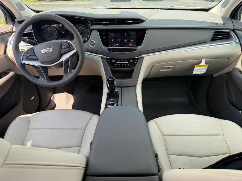 New 2026 Cadillac XT5 Premium Luxury w/ Driver Assist Package FWD image 6
