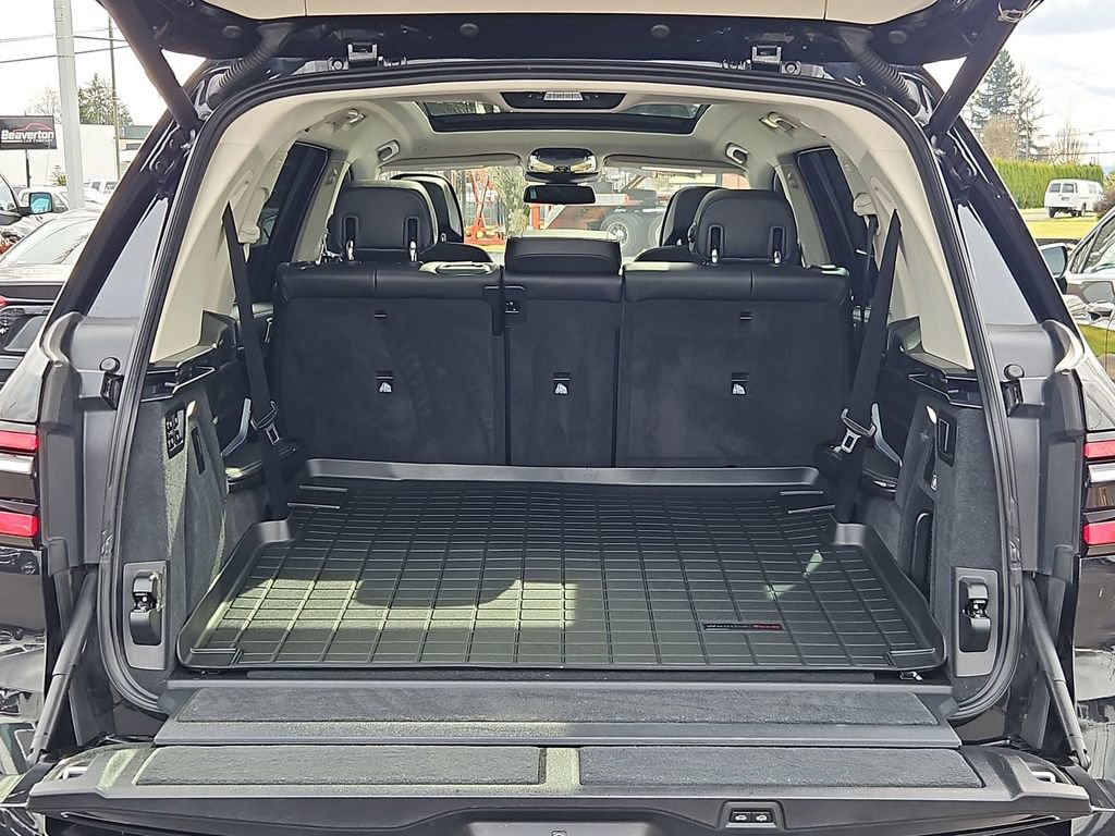 Used 2023 BMW X7 xDrive40i w/ Premium Package image 24