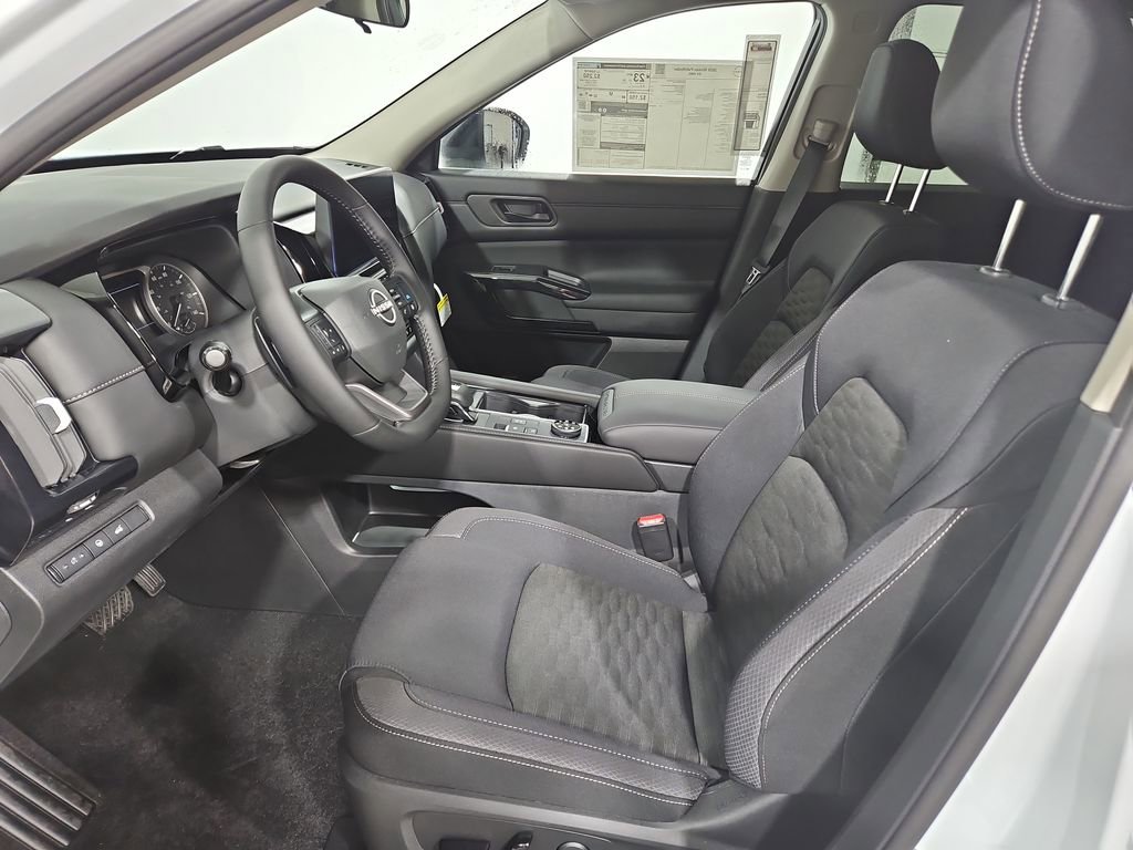 New 2026 Nissan Pathfinder SV image 10