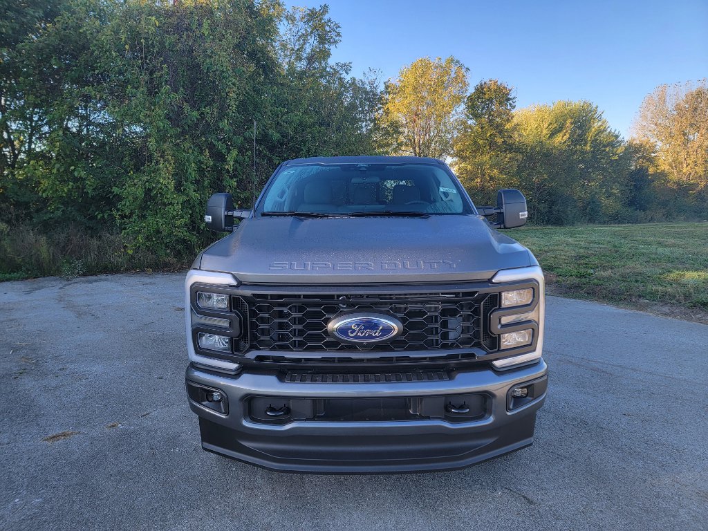 New 2026 Ford F250 XL image 2