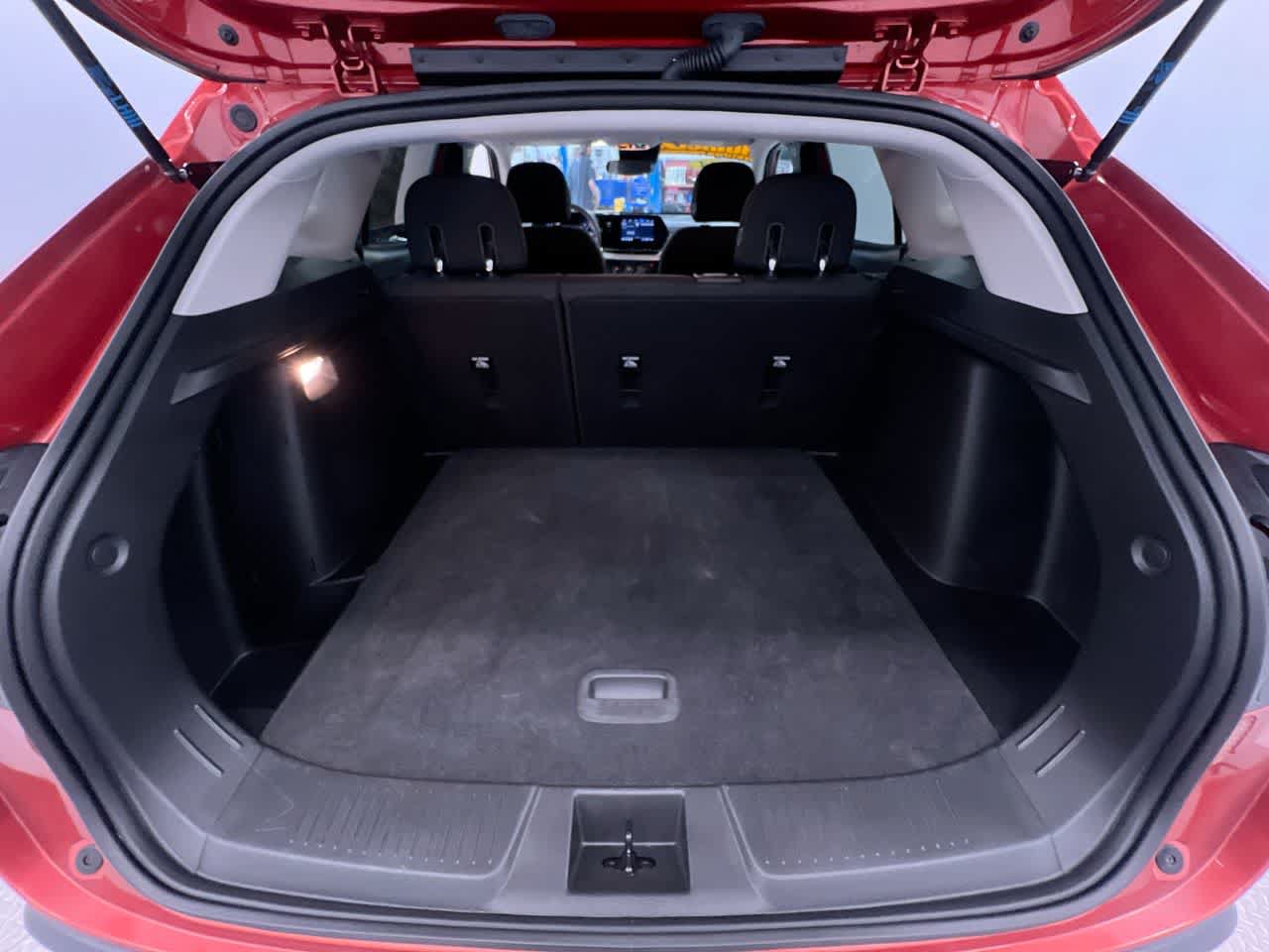 Used 2024 Chevrolet Trax LS w/ LS Convenience Package FWD image 40