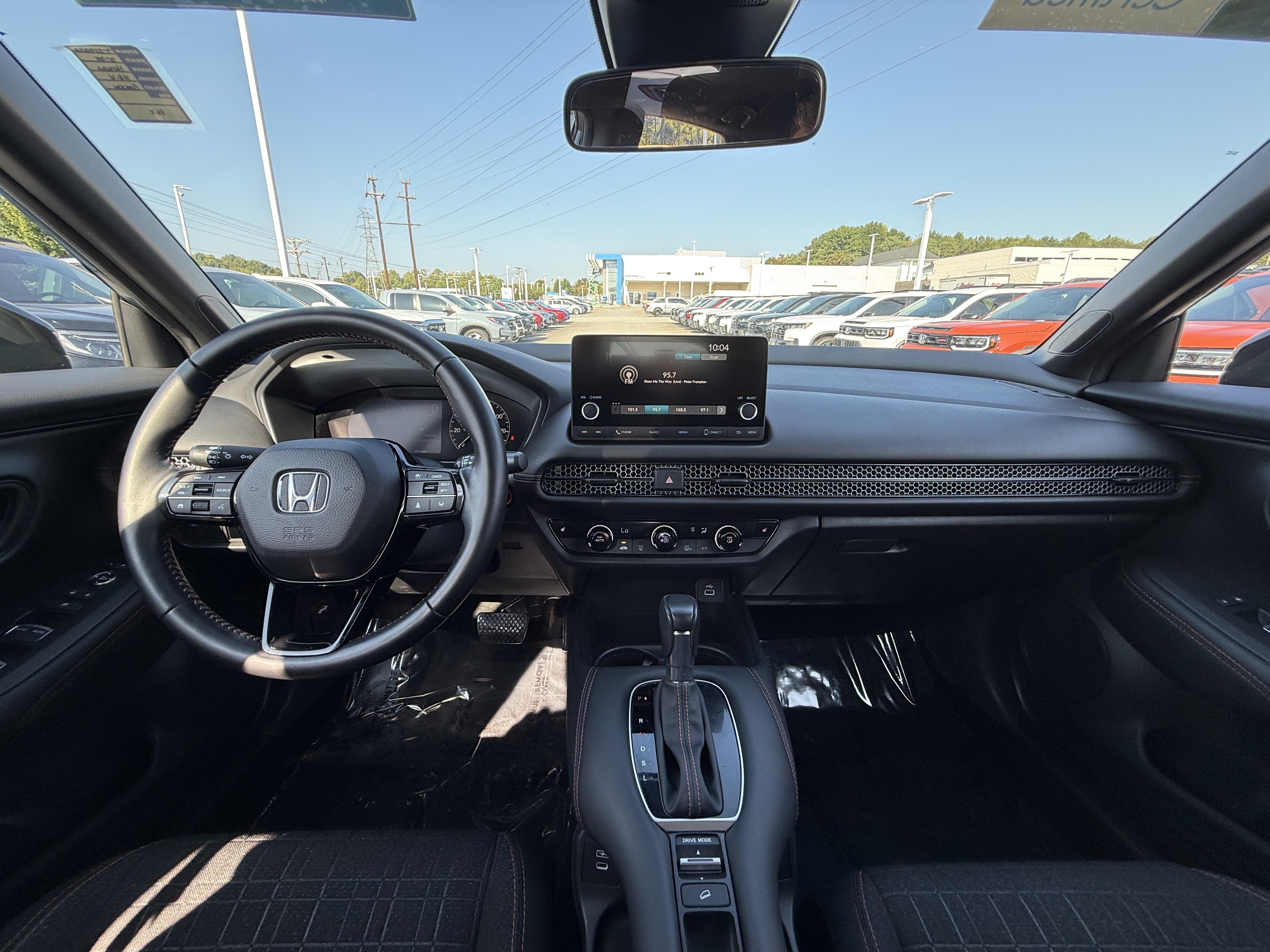 Used 2025 Honda HR-V Sport image 28