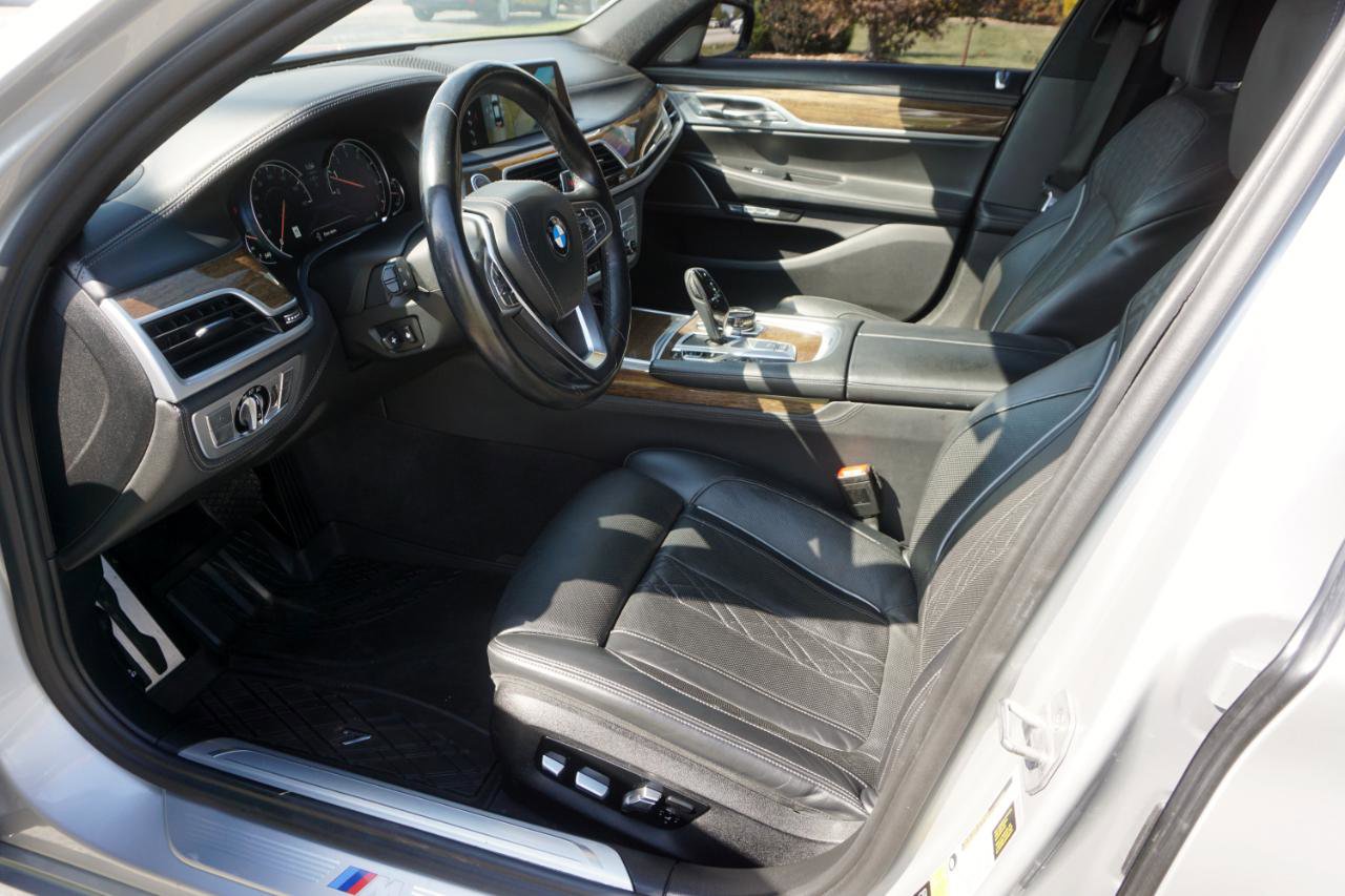 Used 2018 BMW 750i xDrive image 7
