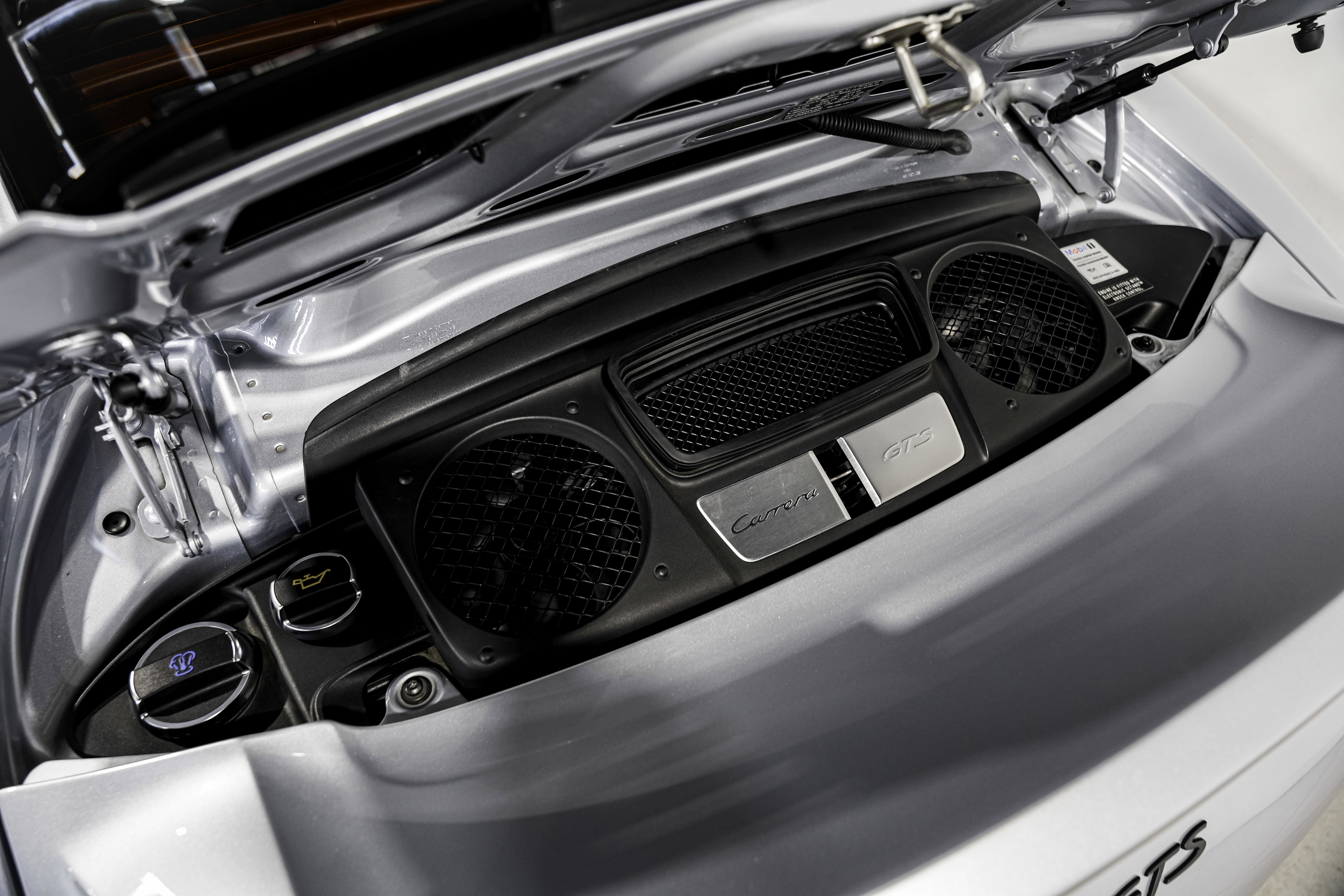Used 2016 Porsche 911 Carrera GTS image 44