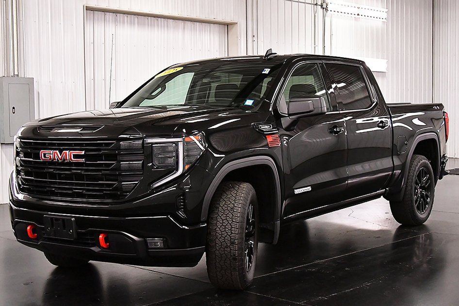 Used 2025 GMC Sierra 1500 Elevation image 3