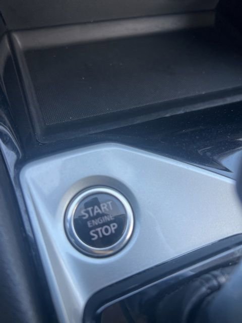 Used 2024 Nissan Altima 2.5 SV AWD/4WD image 19