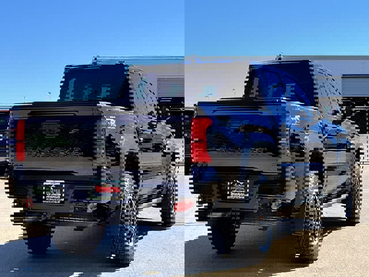 Used 2024 Toyota Tacoma TRD Off-Road AWD/4WD image 4