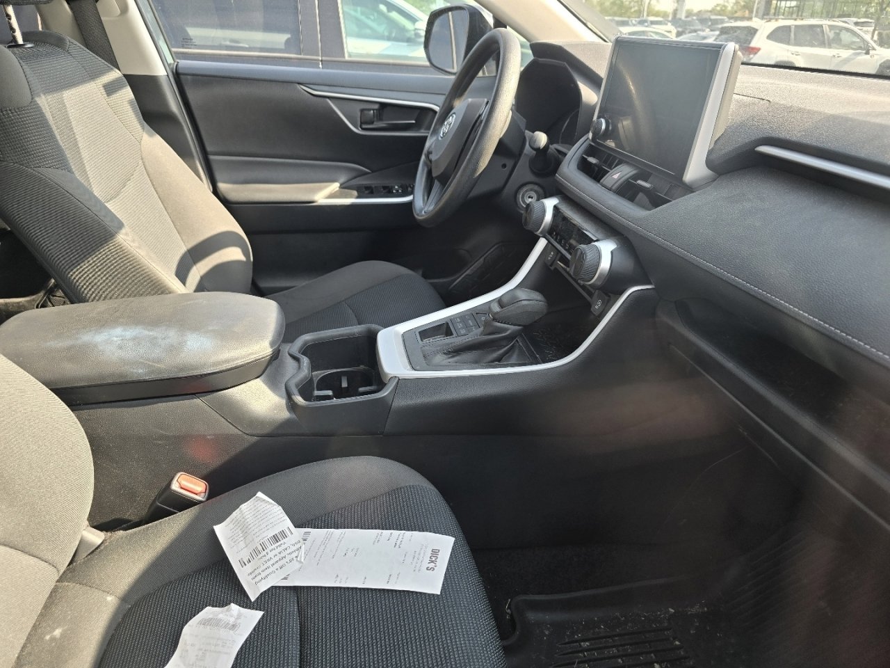 Used 2024 Toyota RAV4 LE AWD/4WD image 15