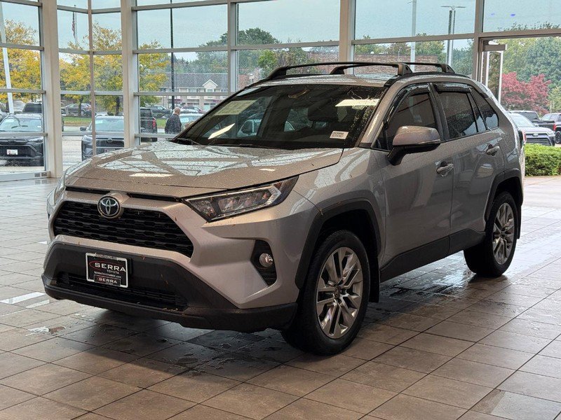 Used 2021 Toyota RAV4 XLE Premium AWD/4WD image 6