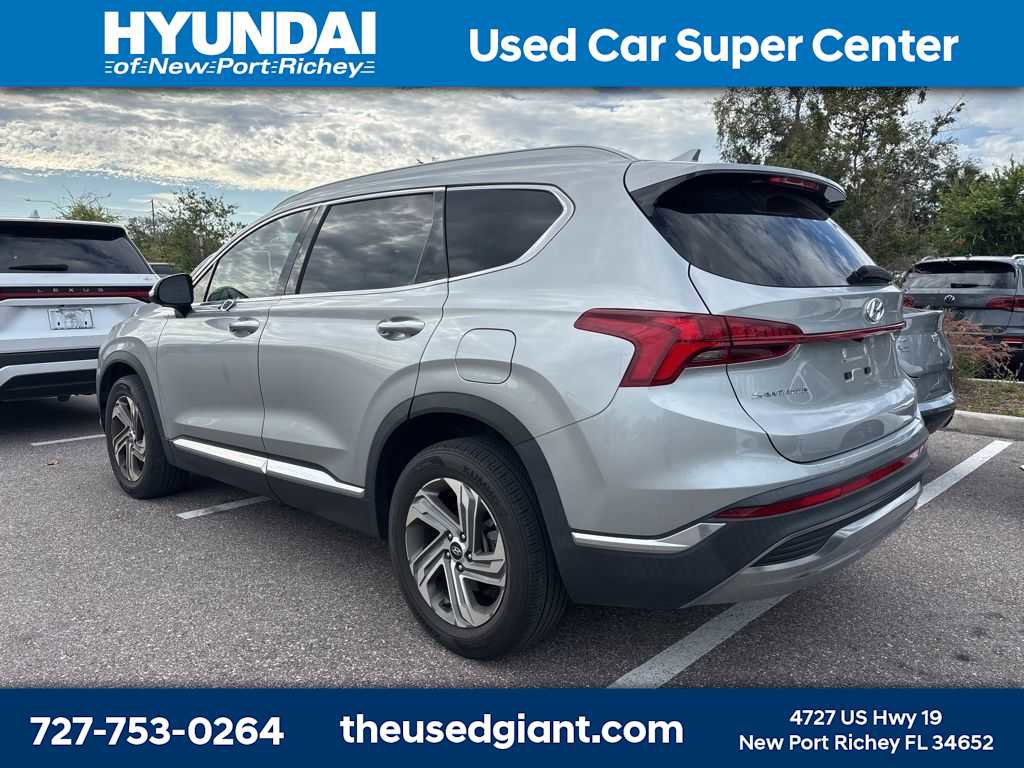 Used 2021 Hyundai Santa Fe SEL w/ Convenience Package FWD image 2