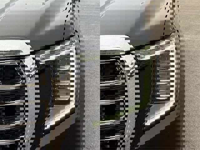 Used 2021 GMC Yukon XL SLT image 10