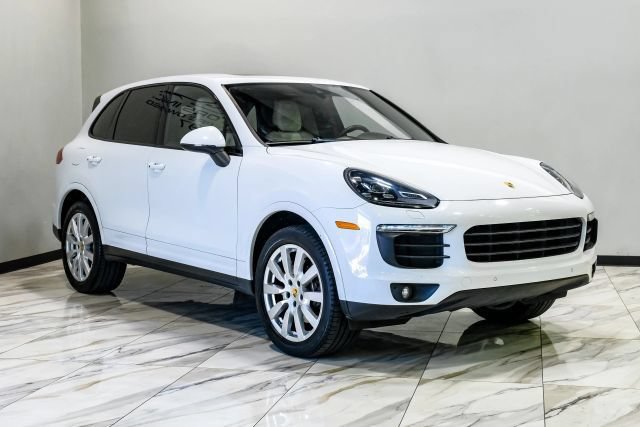 Used 2017 Porsche Cayenne AWD/4WD image 10