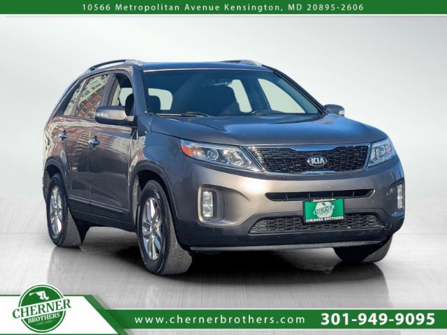 Used 2015 Kia Sorento LX image 1