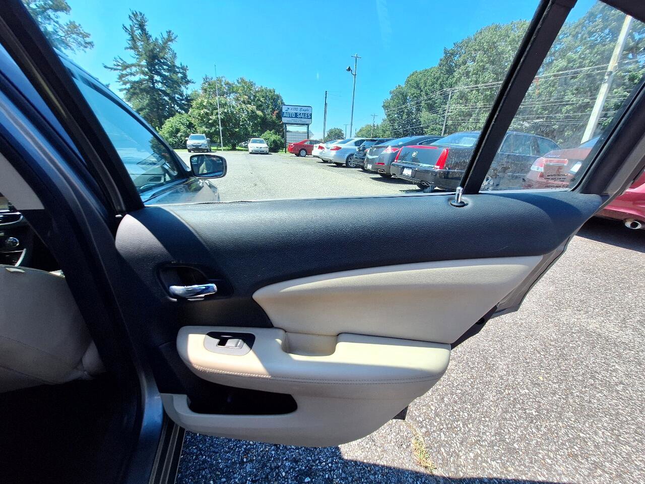 Used 2013 Chrysler 200 Limited w/ Sun/Sound Group image 24