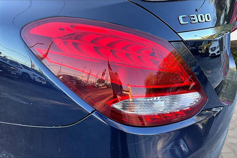 Used 2017 Mercedes-Benz C 300 Sedan w/ Premium 1 Package image 31