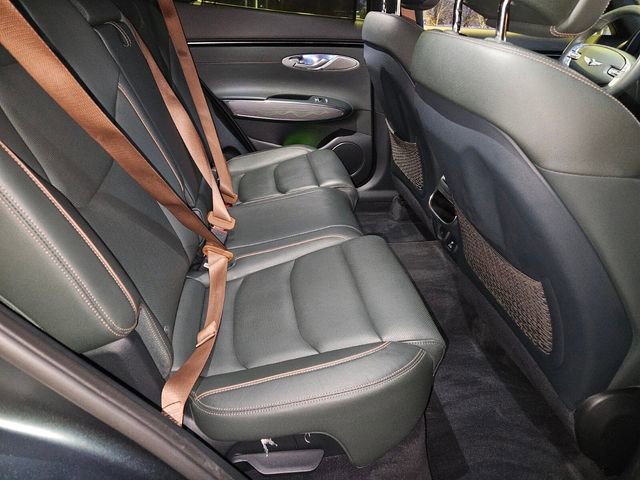 Used 2023 Genesis GV70 2.5T w/ Advanced Package image 18