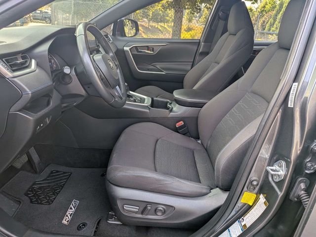 Used 2022 Toyota RAV4 SE AWD/4WD image 7