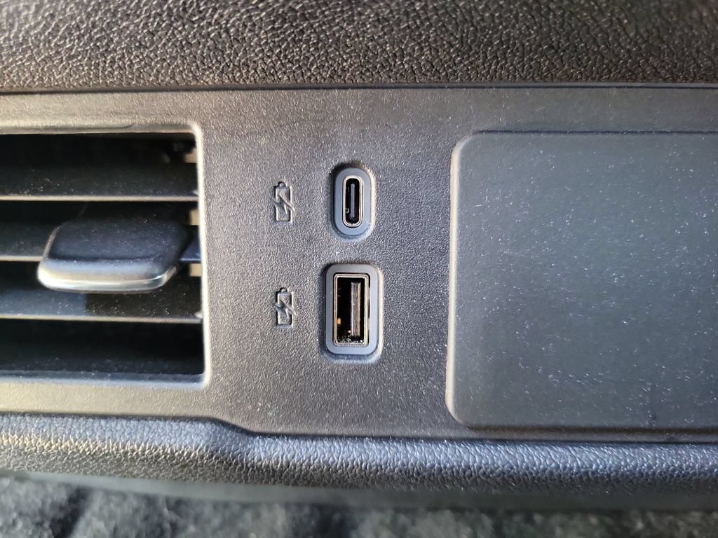 Used 2025 Chevrolet Silverado 1500 Custom AWD/4WD image 17