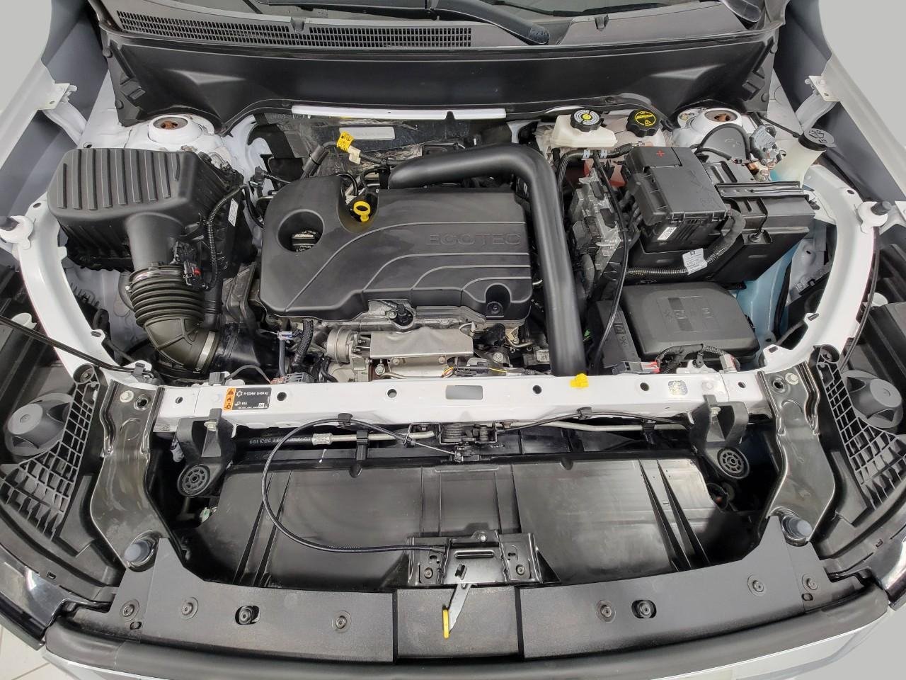 Used 2024 GMC Terrain SLE image 9