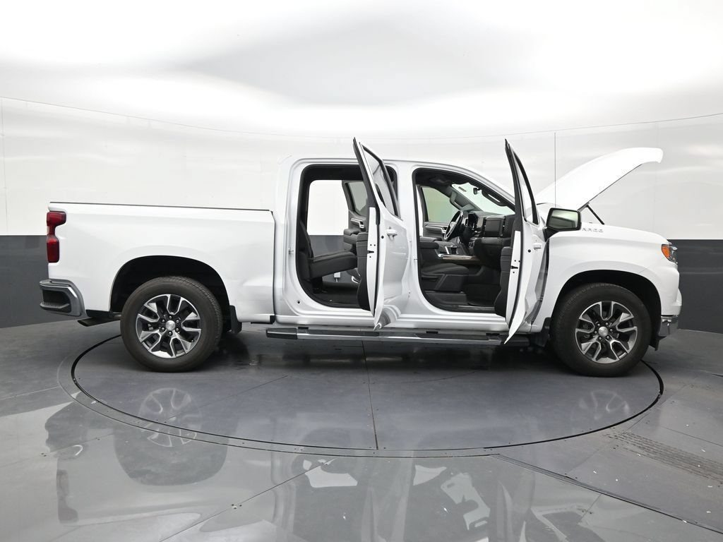 Used 2022 Chevrolet Silverado 1500 LT RWD image 29