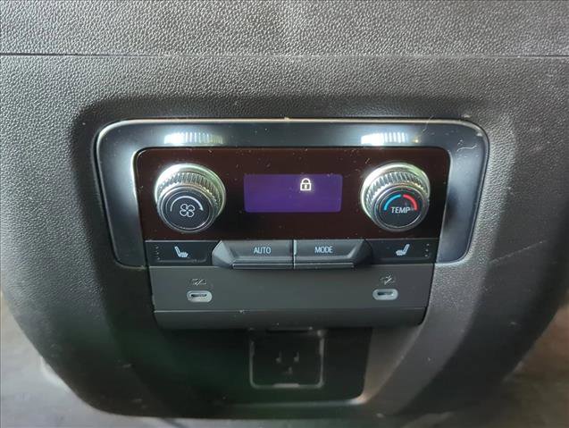 Used 2023 GMC Yukon AT4 w/ Technology Package image 24