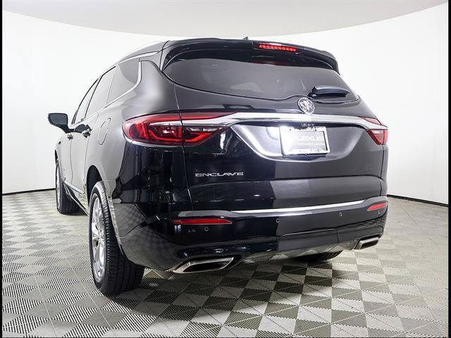Used 2020 Buick Enclave Avenir w/ Avenir Technology Package FWD image 4