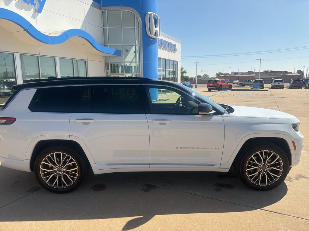 Used 2024 Jeep Grand Cherokee L Summit AWD/4WD image 33