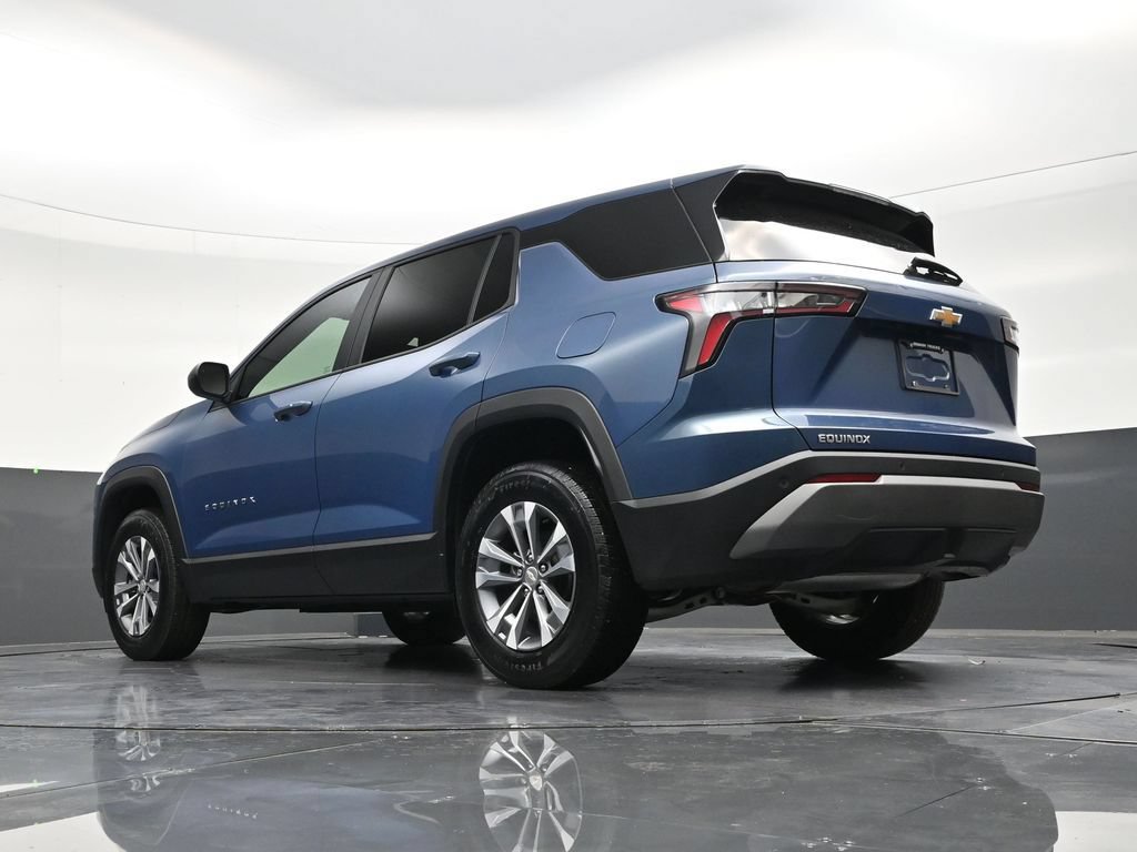 Used 2026 Chevrolet Equinox LT FWD image 22
