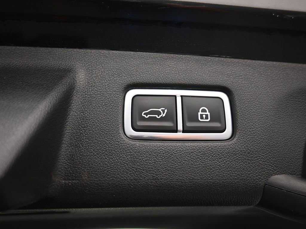Certified 2023 Kia Sorento EX image 24