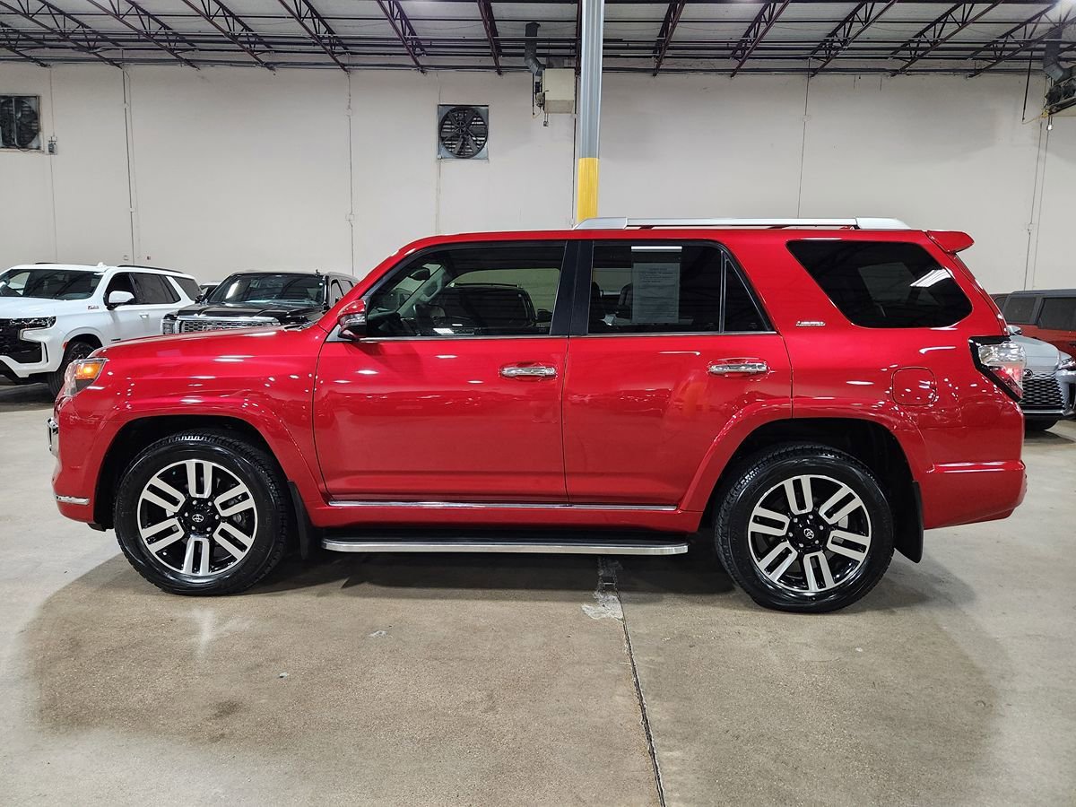 Used 2022 Toyota 4Runner Limited AWD/4WD image 7