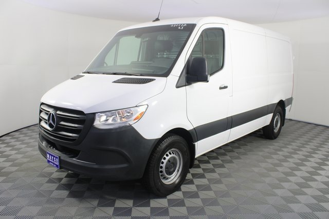 Used 2021 Mercedes-Benz Sprinter 144 Cargo image 16