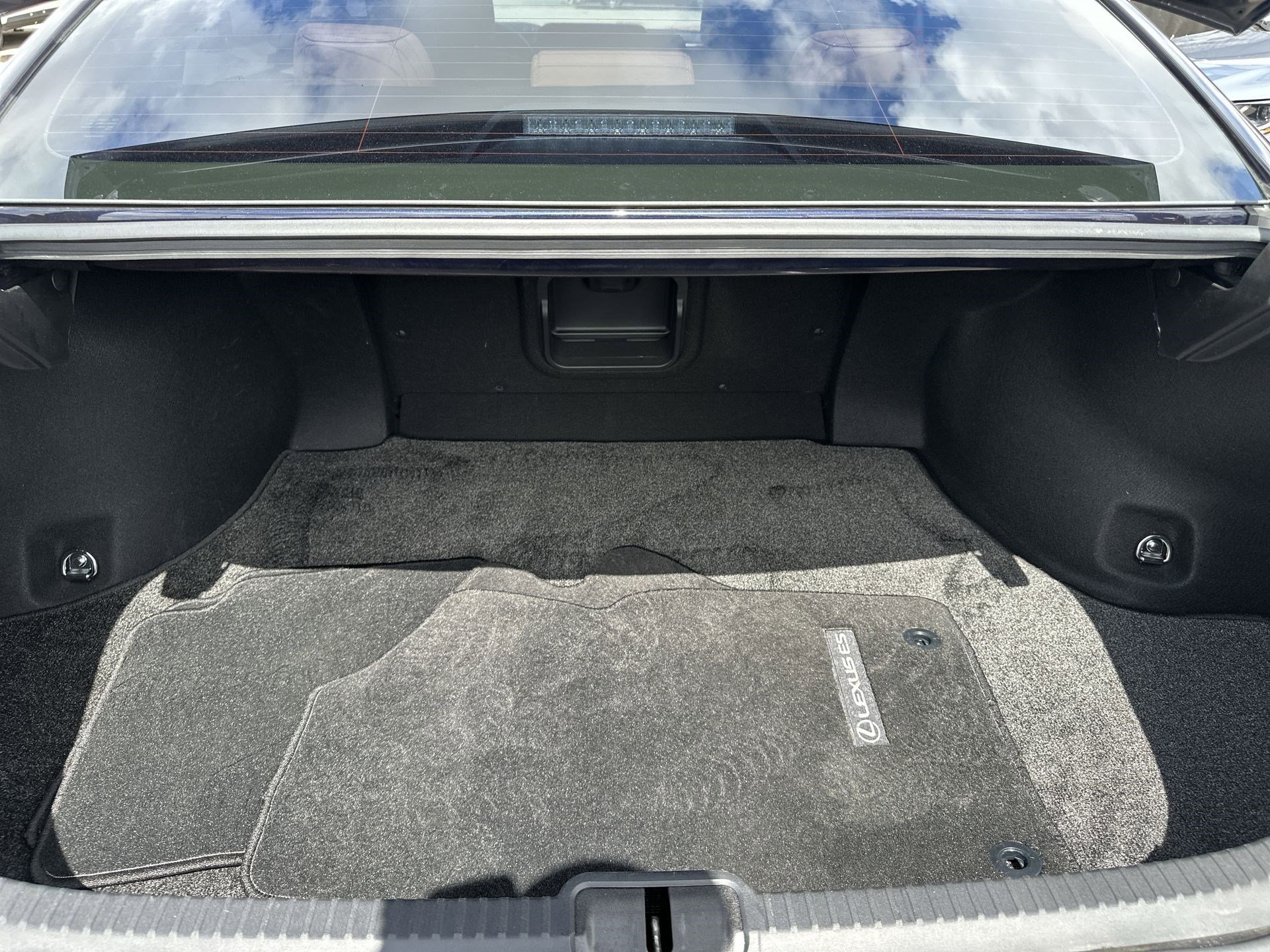 Used 2022 Lexus ES 350 w/ Premium Package image 20