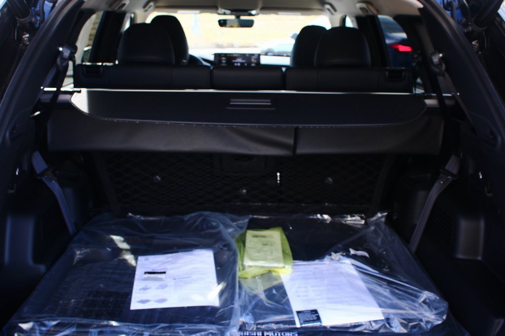 New 2026 Mitsubishi Outlander SE image 9