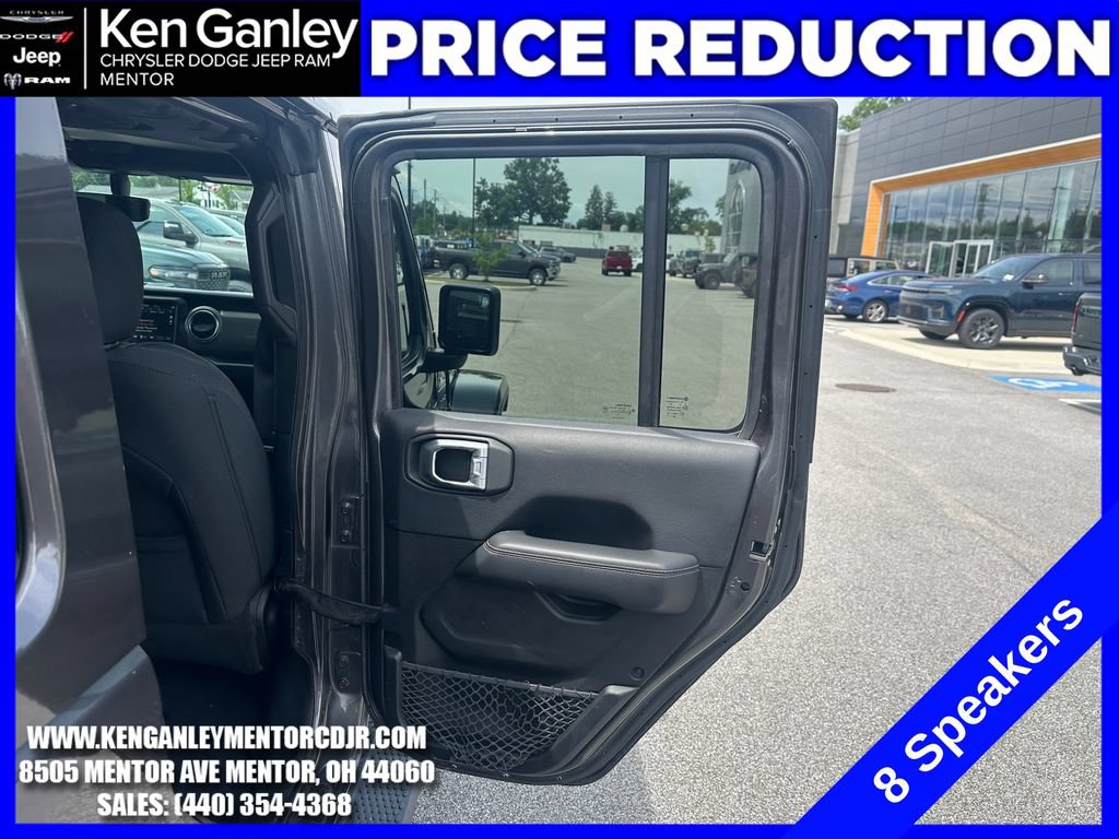 Used 2018 Jeep Wrangler Unlimited Sahara w/ Uconnect 4C Nav & Sound Group AWD/4WD image 22